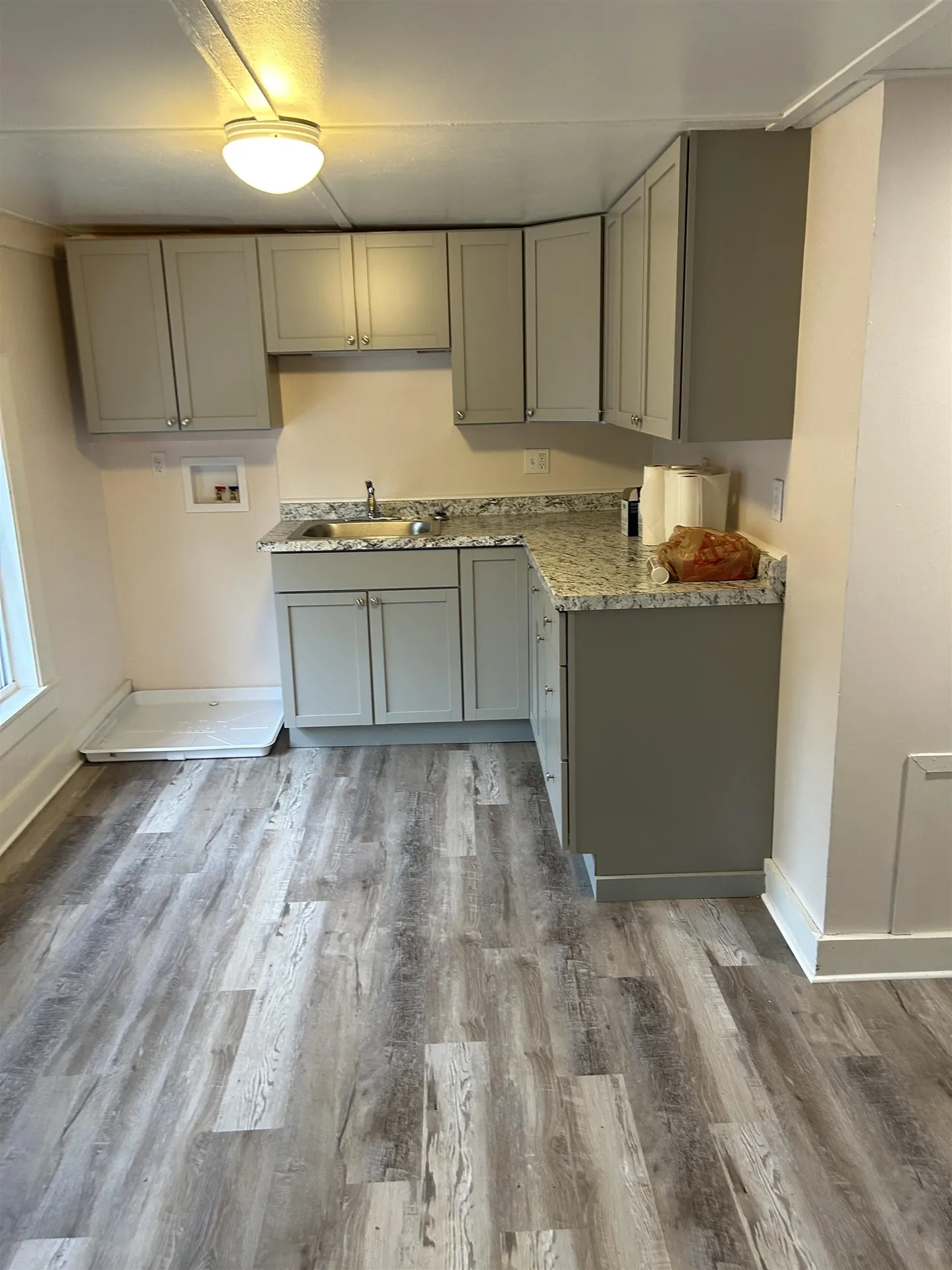 24 Crescent Street Derry NH 03038