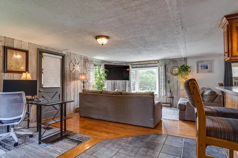 8 Chesley Avenue Somersworth NH 03878