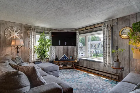 8 Chesley Avenue Somersworth NH 03878