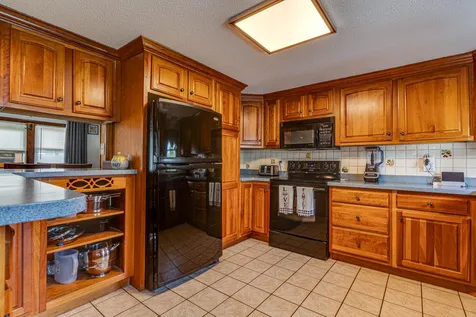 8 Chesley Avenue Somersworth NH 03878