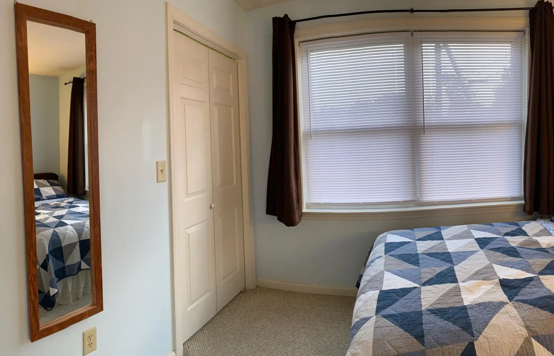 11 Rainbow Avenue Merrimack NH 03054