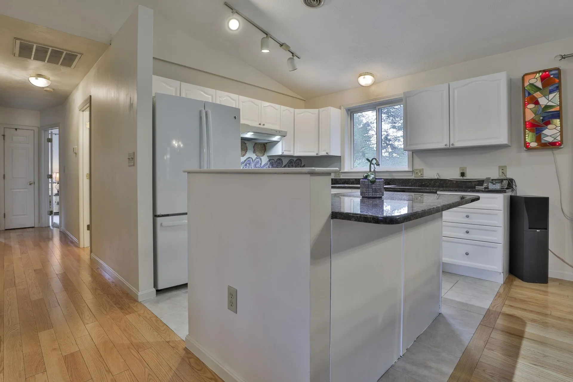 11 Rainbow Avenue Merrimack NH 03054