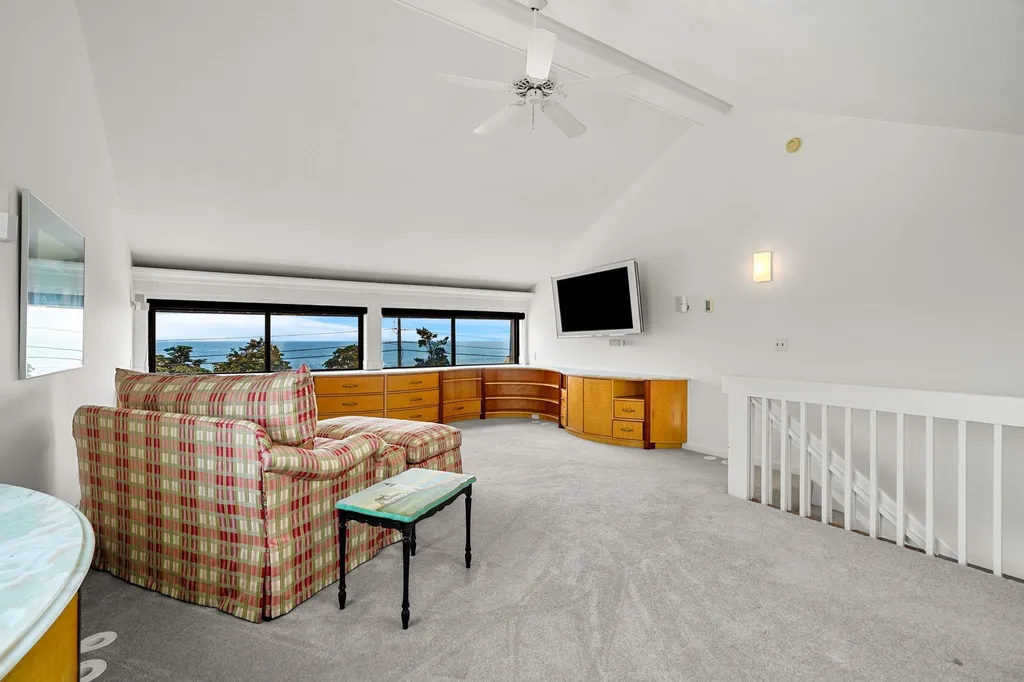 947 Ocean Boulevard Hampton NH 03842