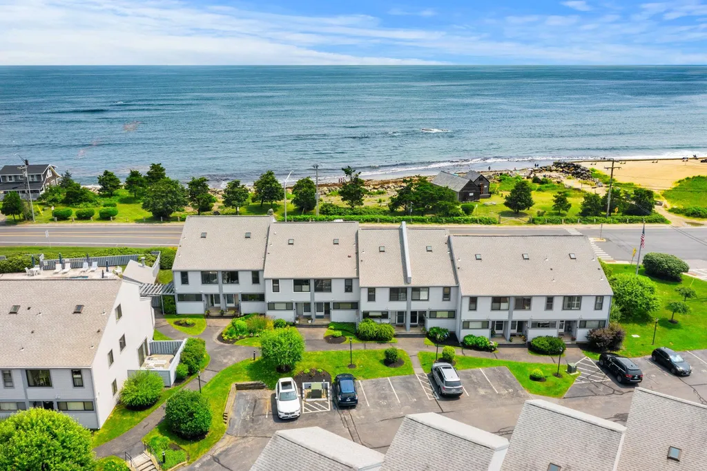 947 Ocean Boulevard Hampton NH 03842