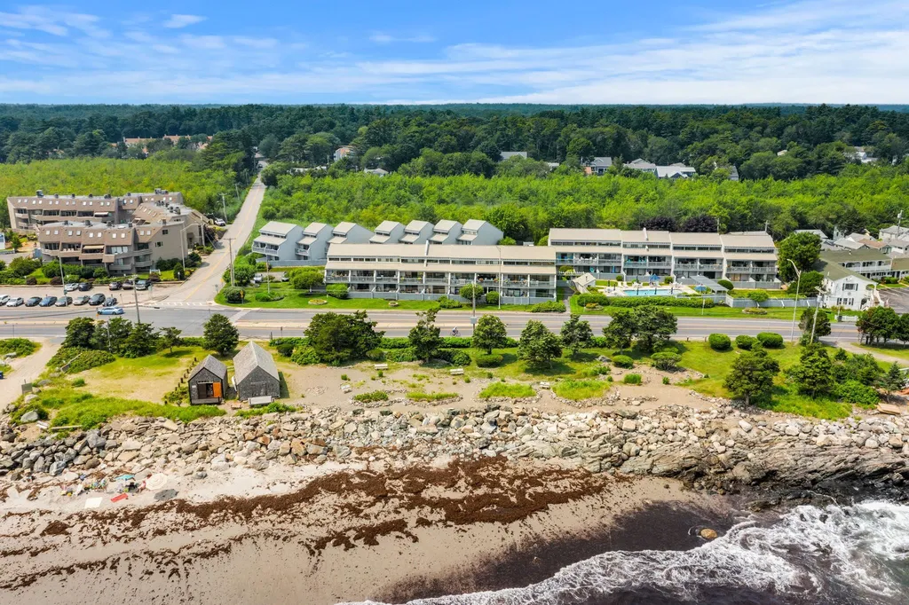 947 Ocean Boulevard Hampton NH 03842