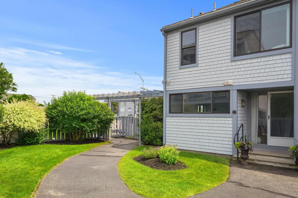 947 Ocean Boulevard Hampton NH 03842