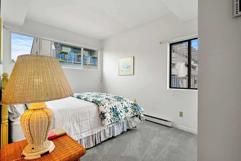 947 Ocean Boulevard Hampton NH 03842