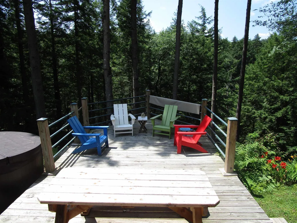 378 Sherwood Forest Road Londonderry VT 05155