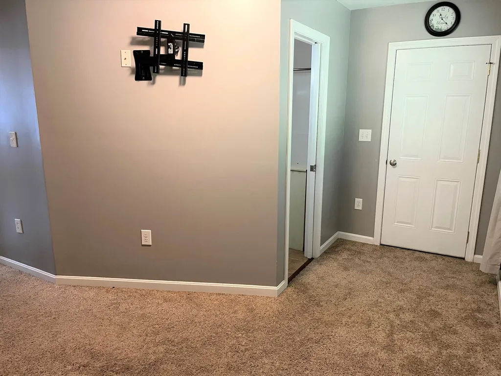 21 Townsend Drive Dover NH 03820
