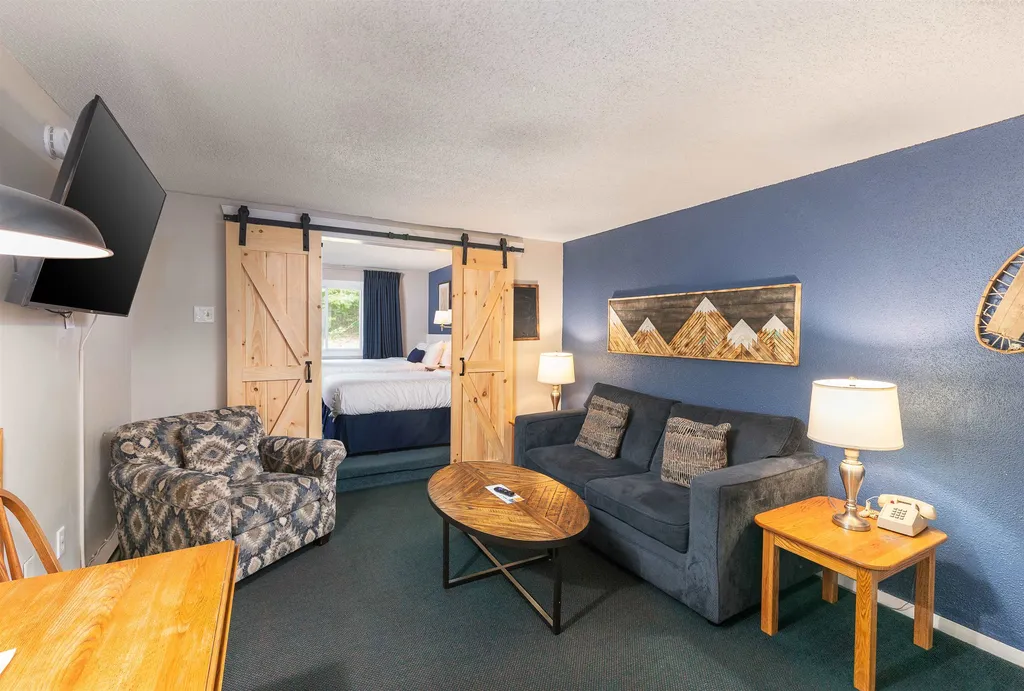 2955 White Mountain Highway Conway NH 03860