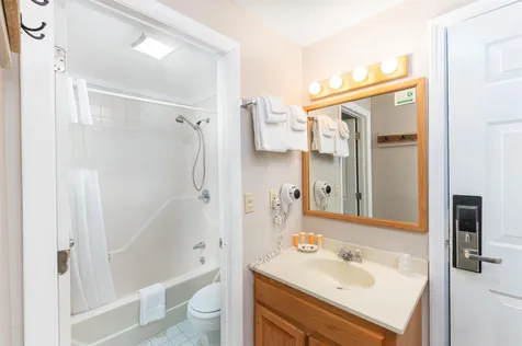 2955 White Mountain Highway Conway NH 03860