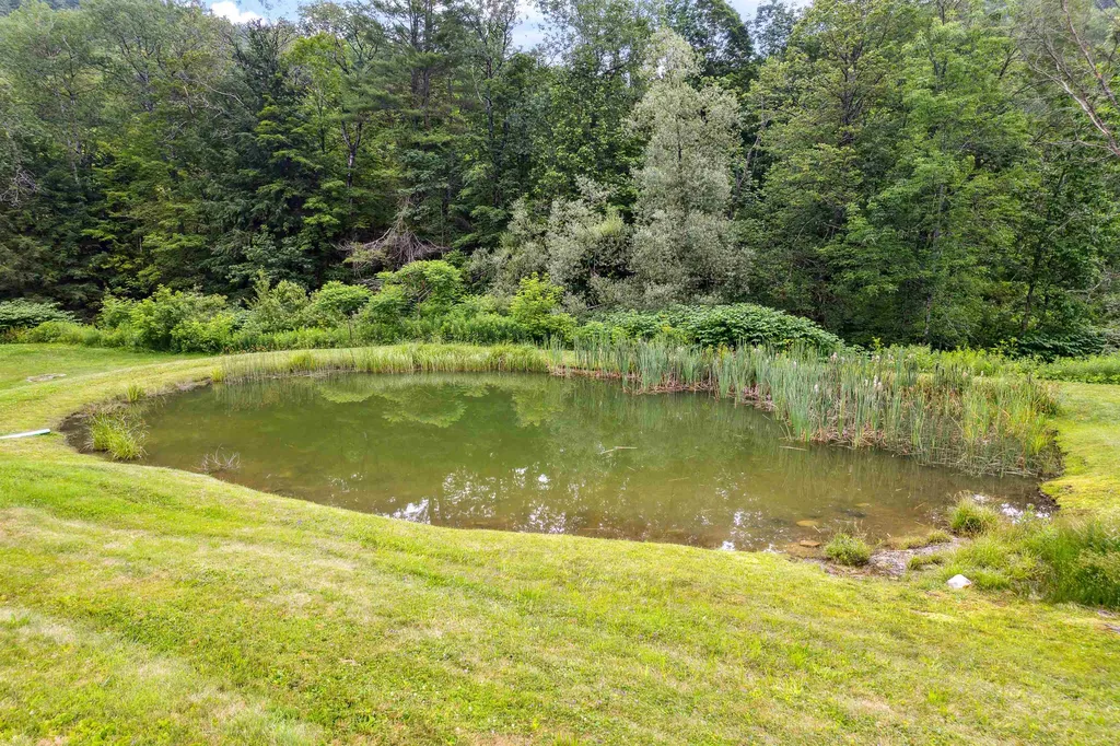 2409 South Road Woodstock VT 05091