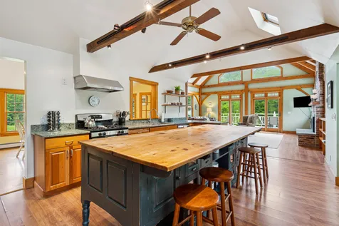 2409 South Road Woodstock VT 05091