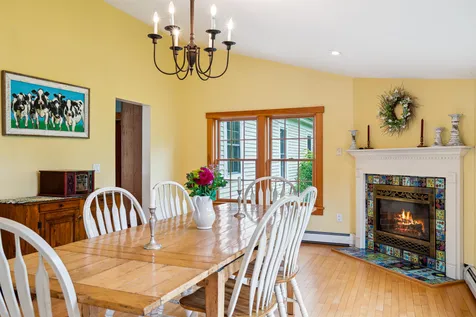 2409 South Road Woodstock VT 05091