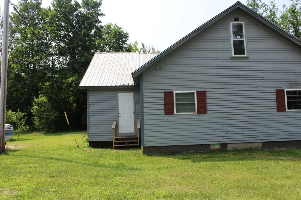166 Whittier Road Tamworth NH 03886