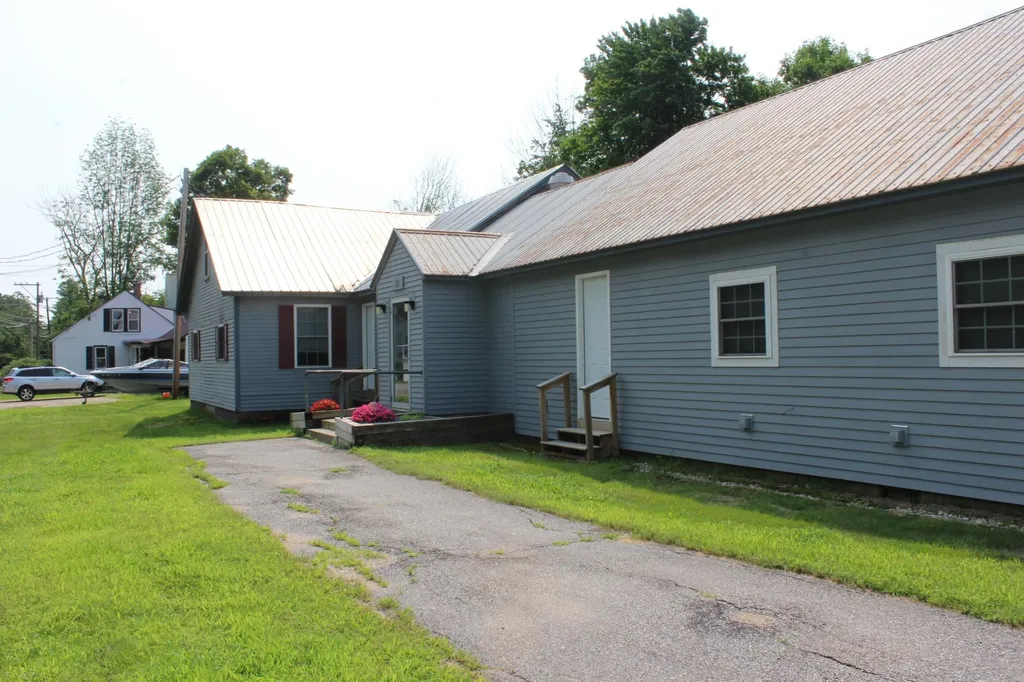 166 Whittier Road Tamworth NH 03886