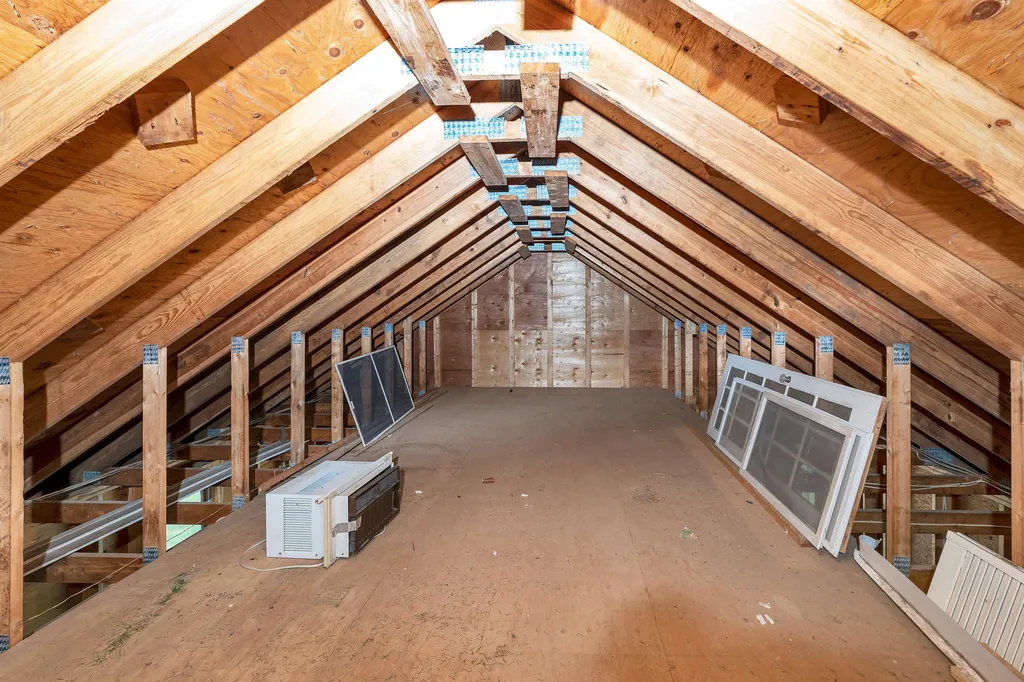 18 Twigg Street Gilmanton NH 03237