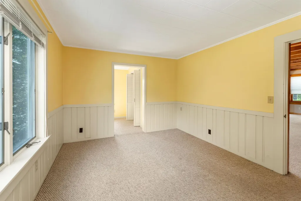 18 Twigg Street Gilmanton NH 03237