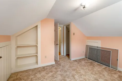 18 Twigg Street Gilmanton NH 03237
