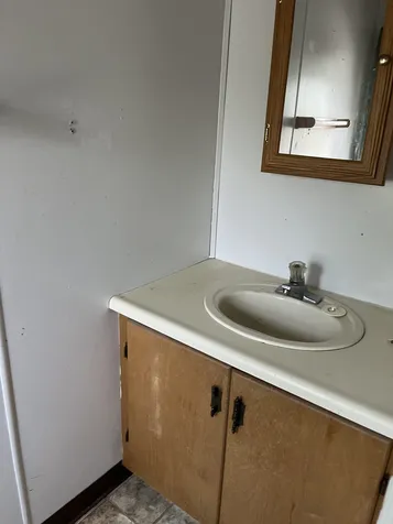 19 Fiske Place Claremont NH 03743