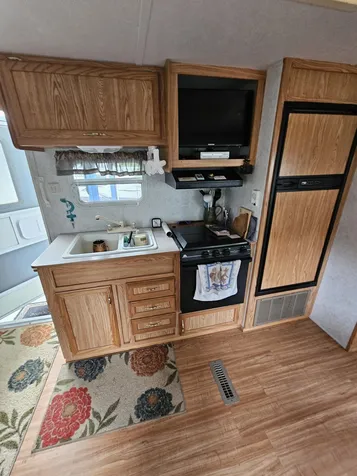 554 Endicott N Street Laconia NH 03246