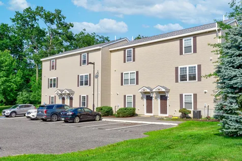 162 Karatzas Avenue Manchester NH 03104