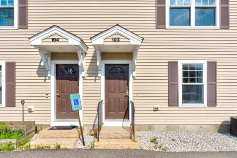 162 Karatzas Avenue Manchester NH 03104