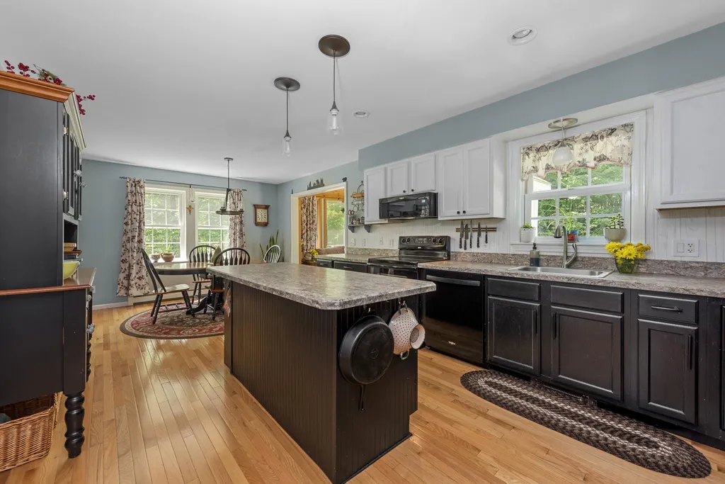 40 Upper Birch Drive Bristol NH 03222