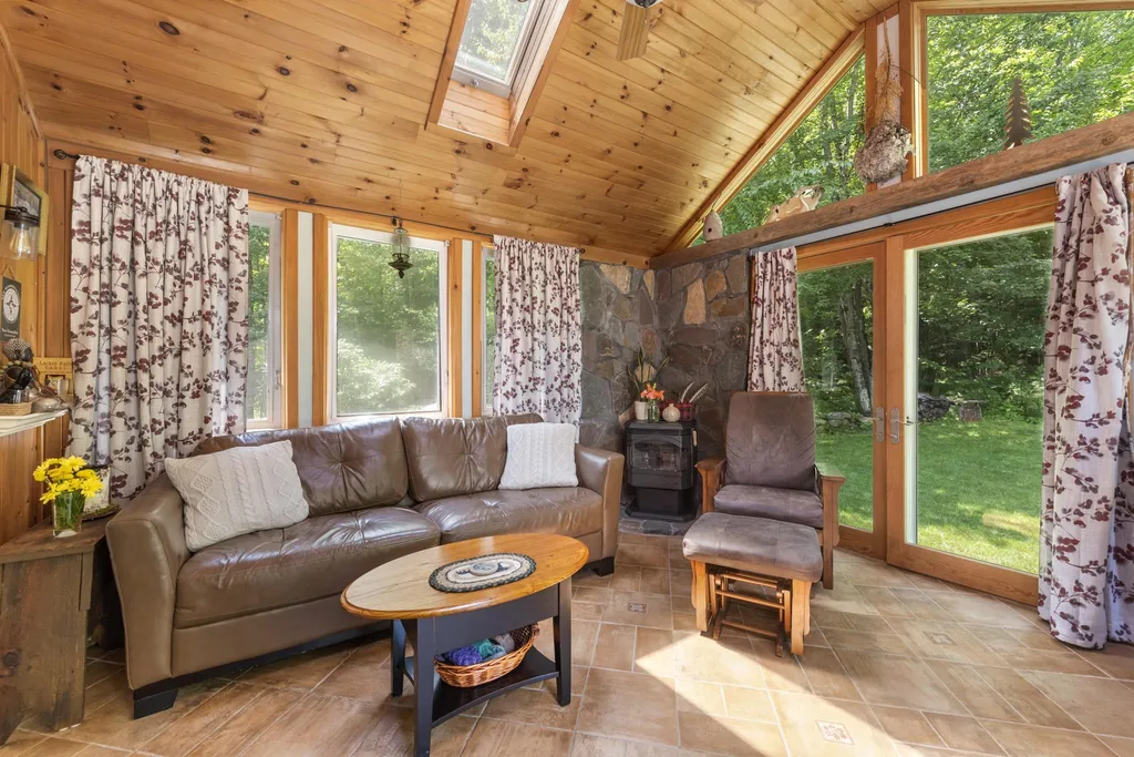 40 Upper Birch Drive Bristol NH 03222