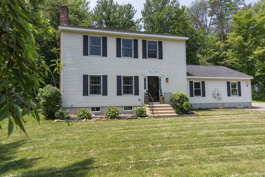 40 Upper Birch Drive Bristol NH 03222