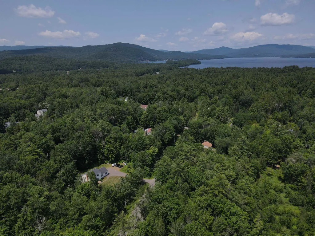 40 Upper Birch Drive Bristol NH 03222