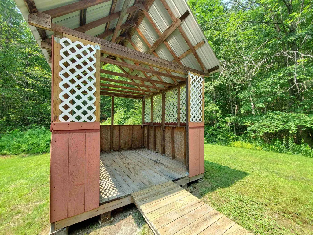 232 Kilton Pond Road Grafton NH 03240