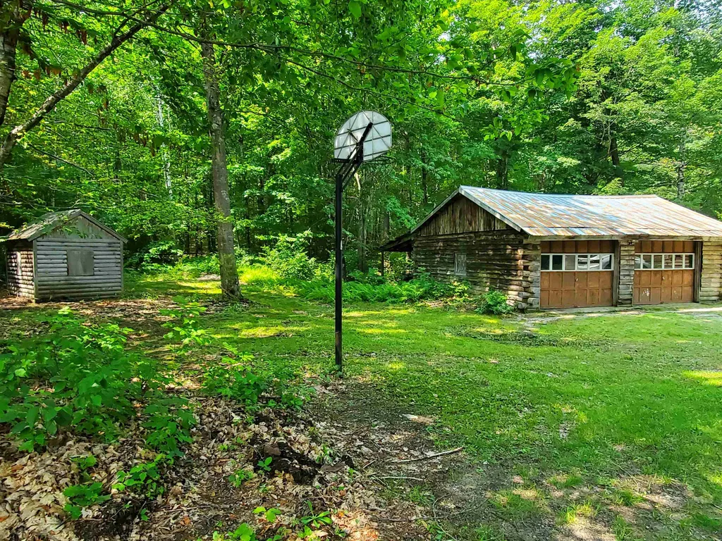 232 Kilton Pond Road Grafton NH 03240