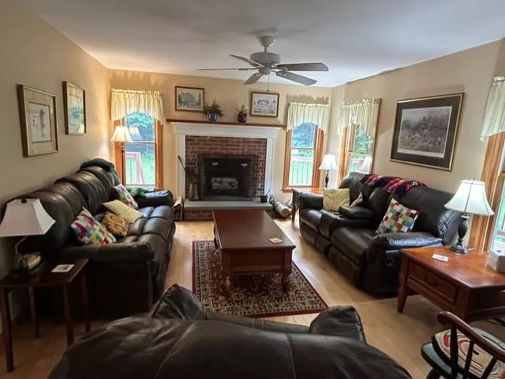 197 Burnt Hill Road New London NH 03257