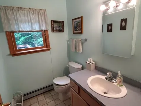 197 Burnt Hill Road New London NH 03257