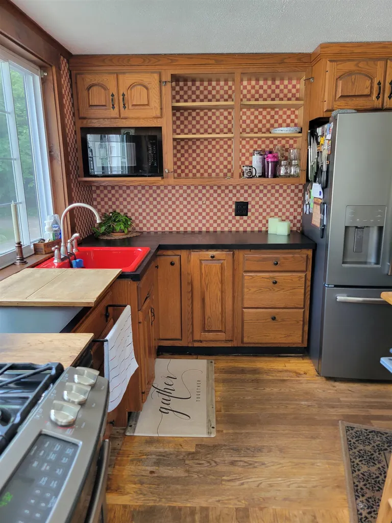 44 Mann Court Claremont NH 03743