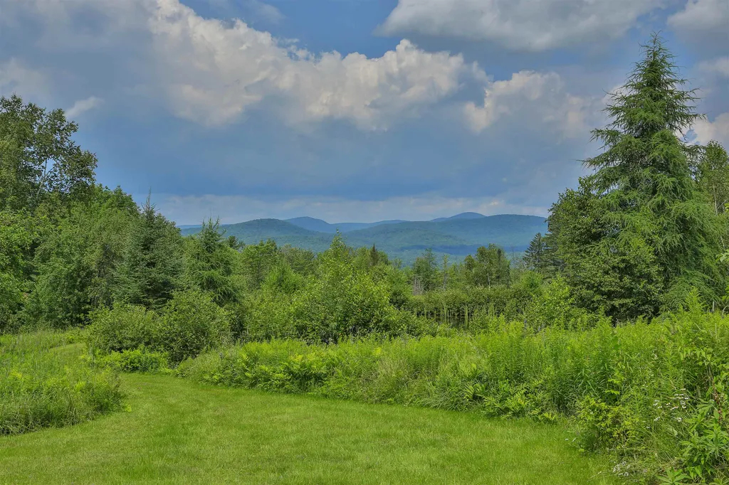 87 Buffalo Road Lancaster NH 03584
