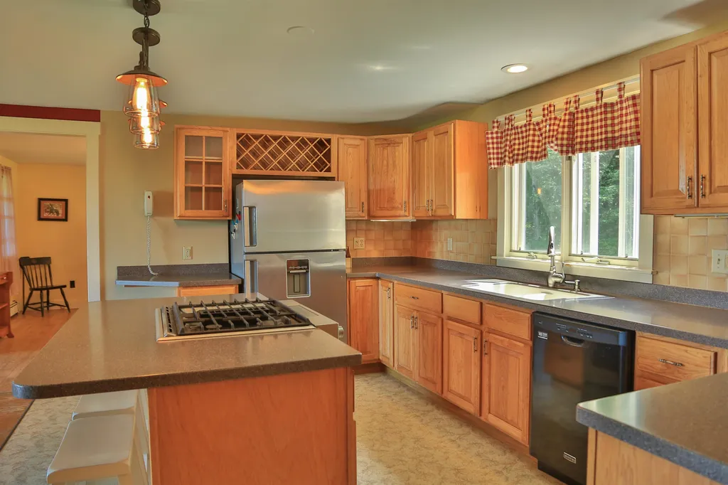 87 Buffalo Road Lancaster NH 03584