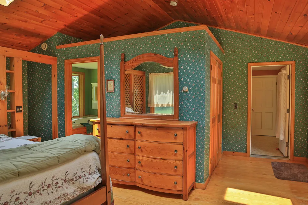 87 Buffalo Road Lancaster NH 03584