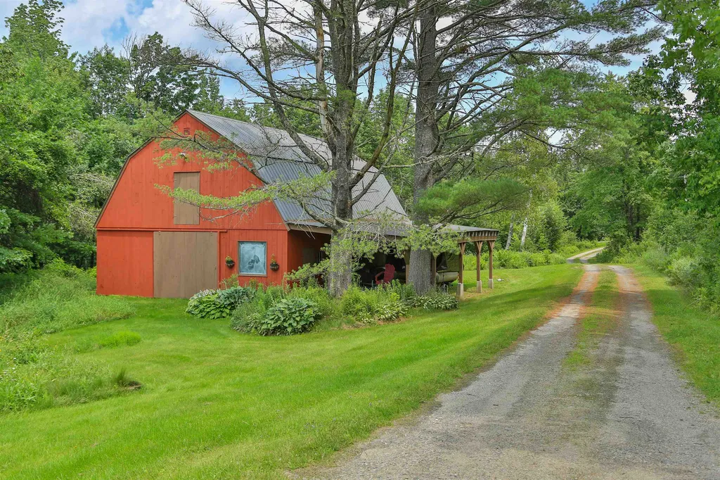 87 Buffalo Road Lancaster NH 03584