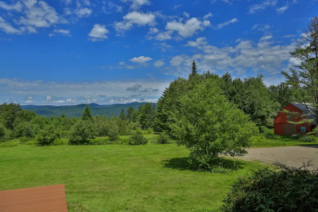 87 Buffalo Road Lancaster NH 03584