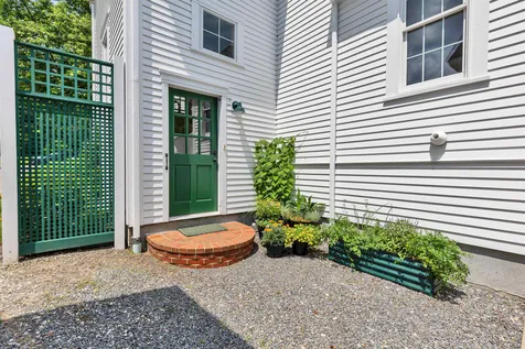47 Rockingham Road Auburn NH 03032