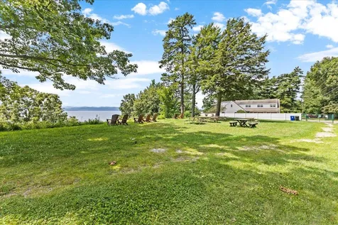 83 Lakewood Parkway Burlington VT 05408