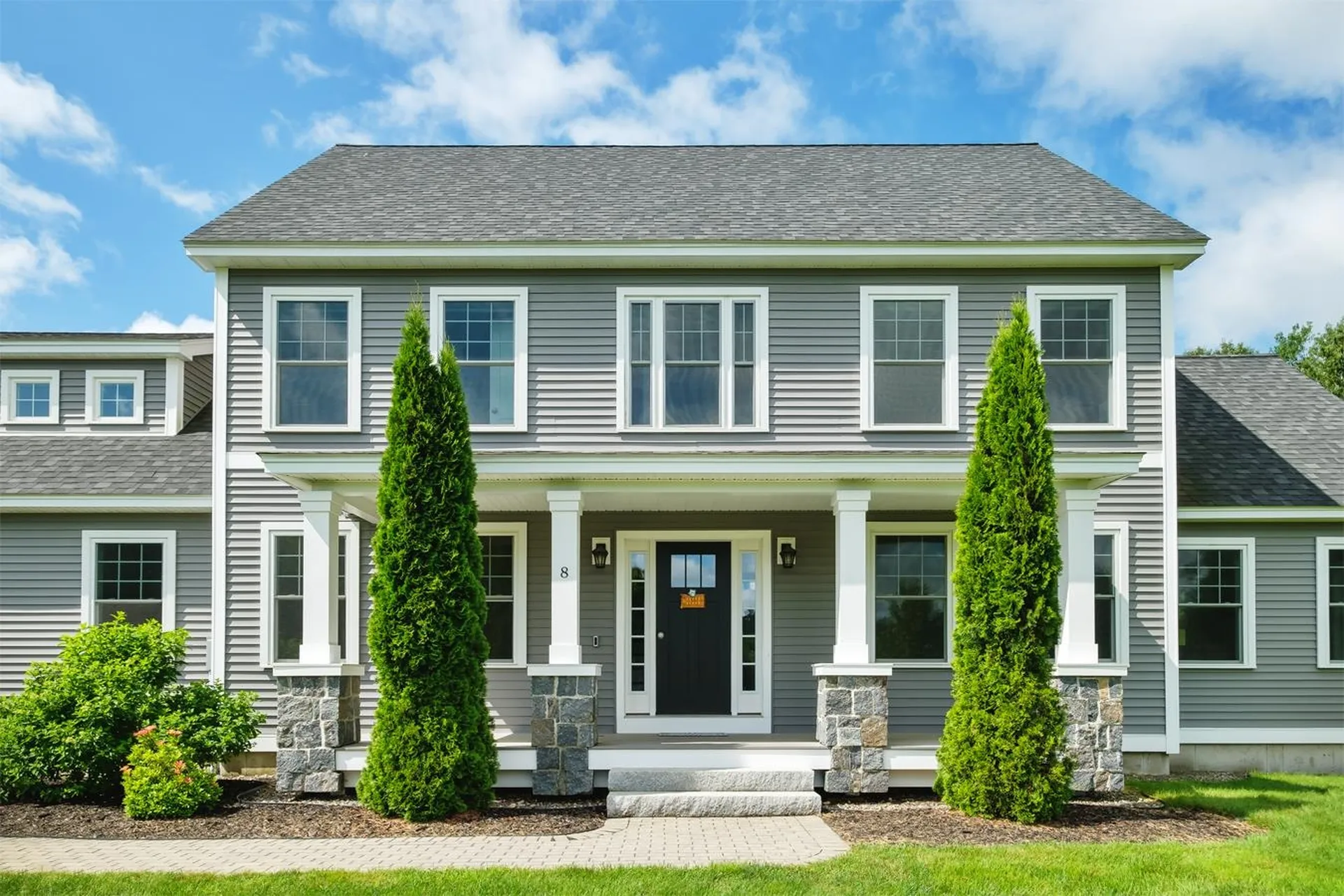 8 Winnicut Road North Hampton NH 03862