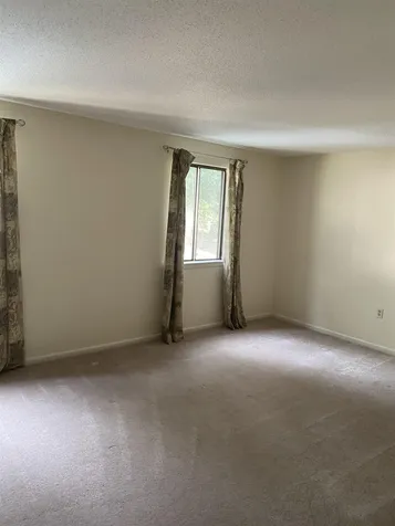 3G Glacier Drive Nashua NH 03062