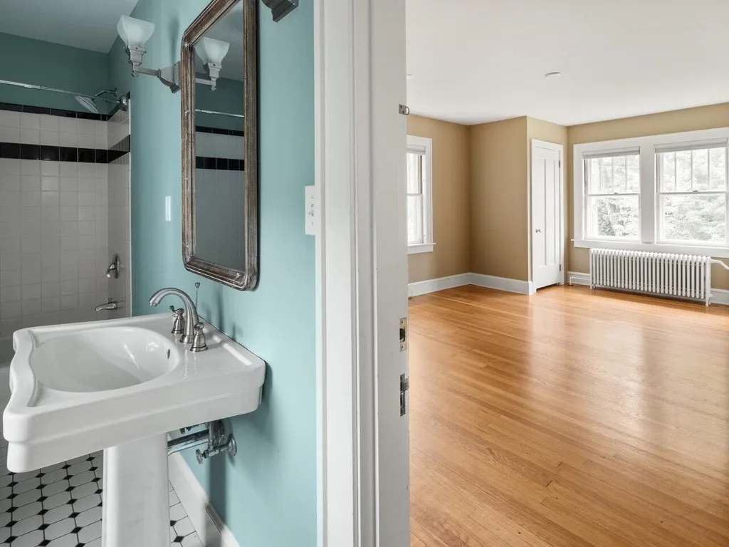 48 Henderson Terrace Burlington VT 05401