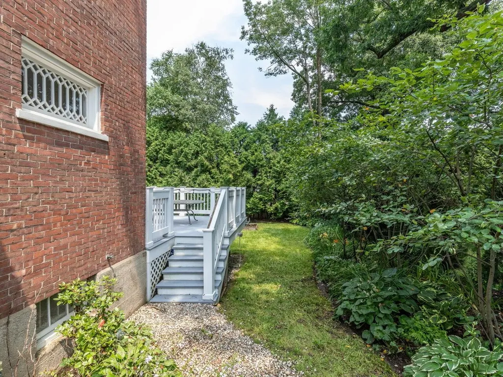 48 Henderson Terrace Burlington VT 05401