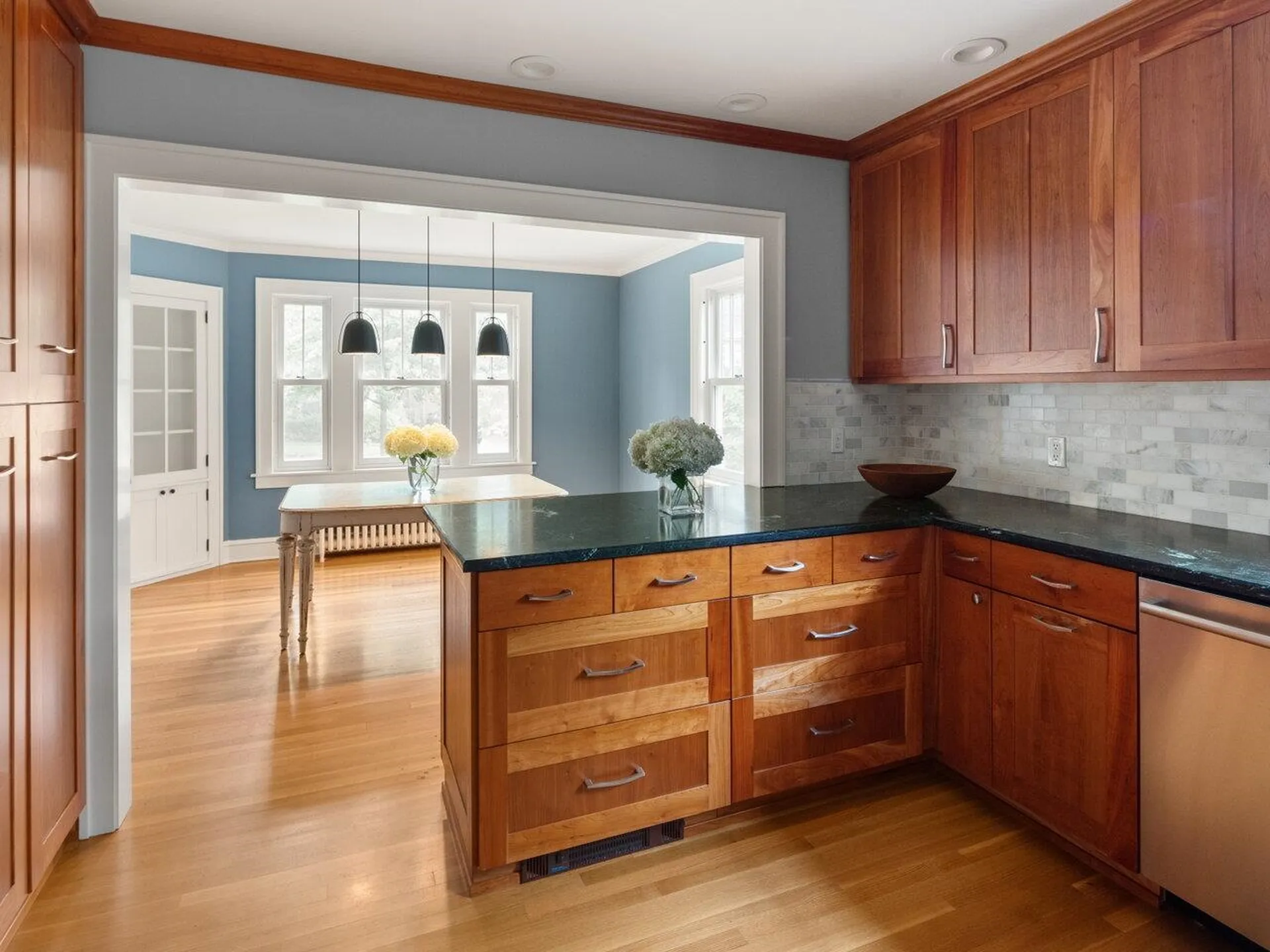48 Henderson Terrace Burlington VT 05401