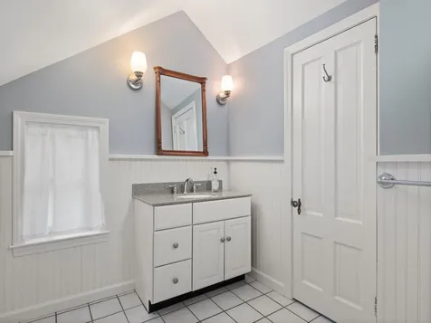 48 Henderson Terrace Burlington VT 05401
