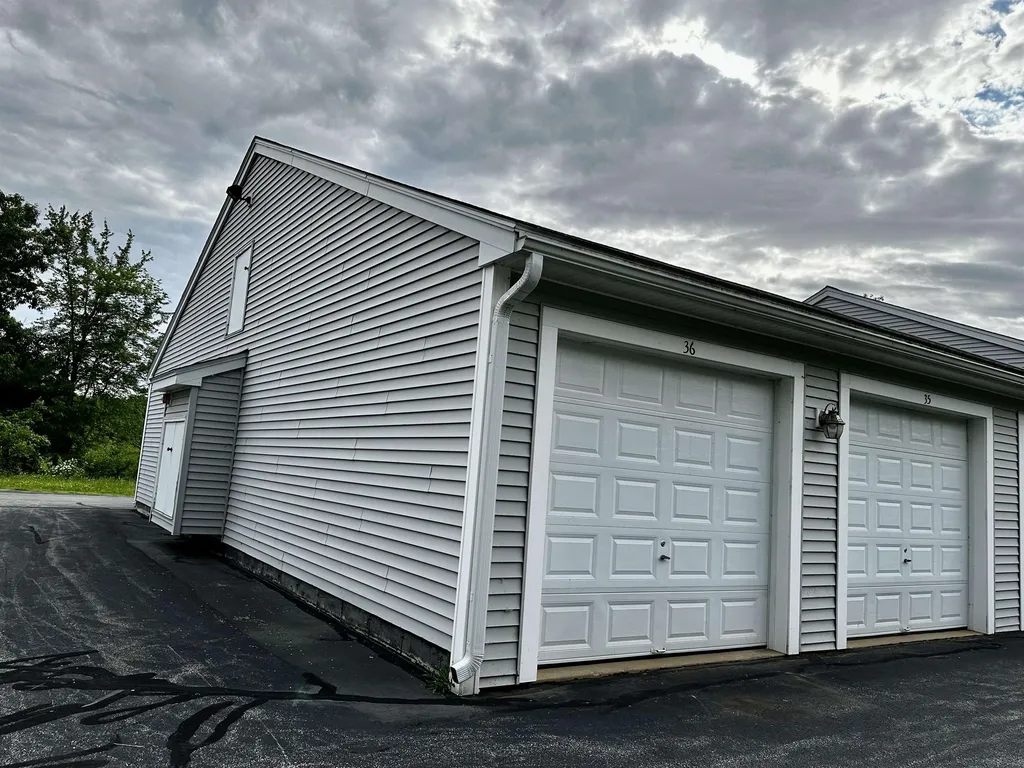 20 Waterford Place Gilford NH 03249